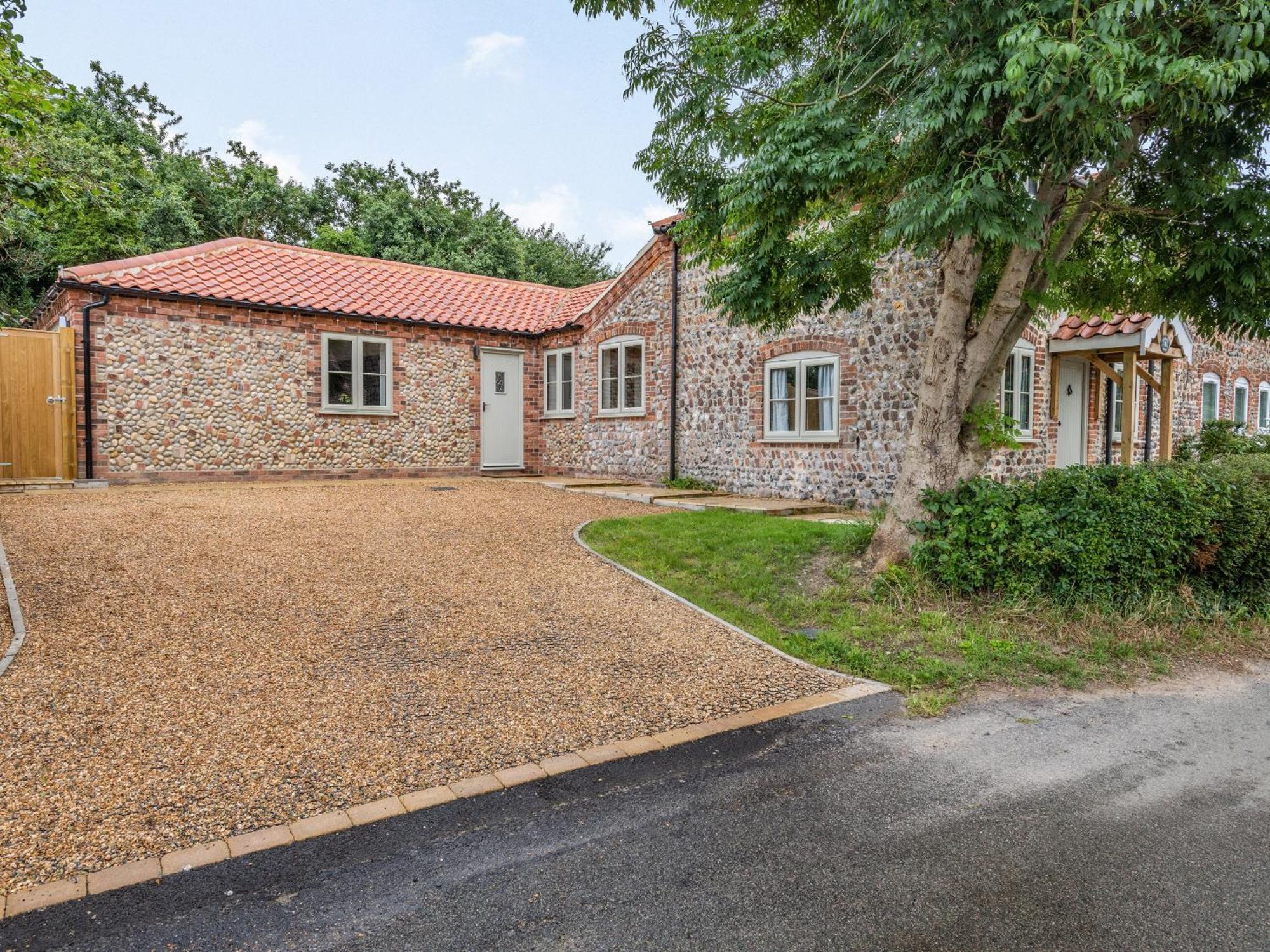 Clematis Cottage Thorpe Market ภายนอก รูปภาพ